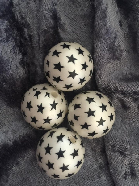 5 Acrylperlen 20mm mit Sternen by Raheli1 weiss