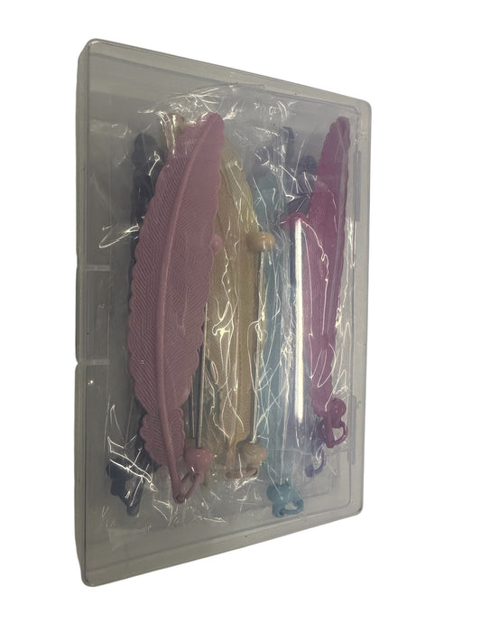 Set mit 8 Buchzeichen Feder farbig