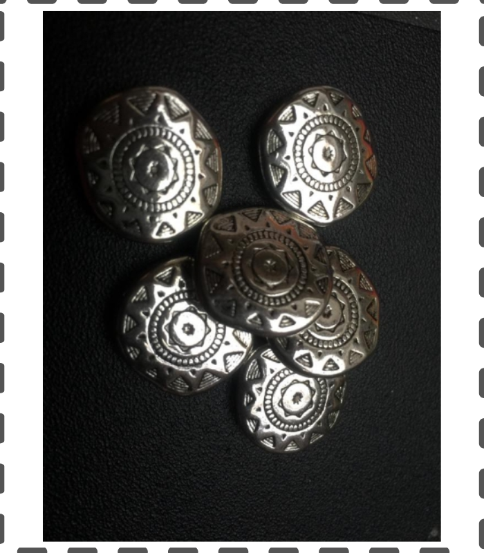 2x Aztekensonne gross 18mm