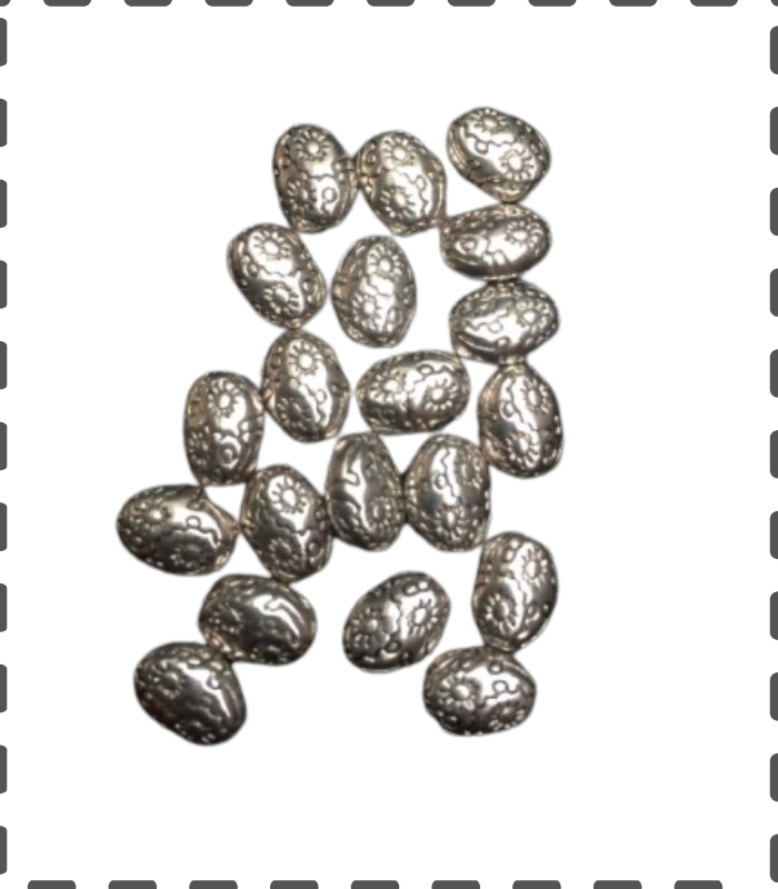 10 Egg Perlen mit Blümchen 8x6mm