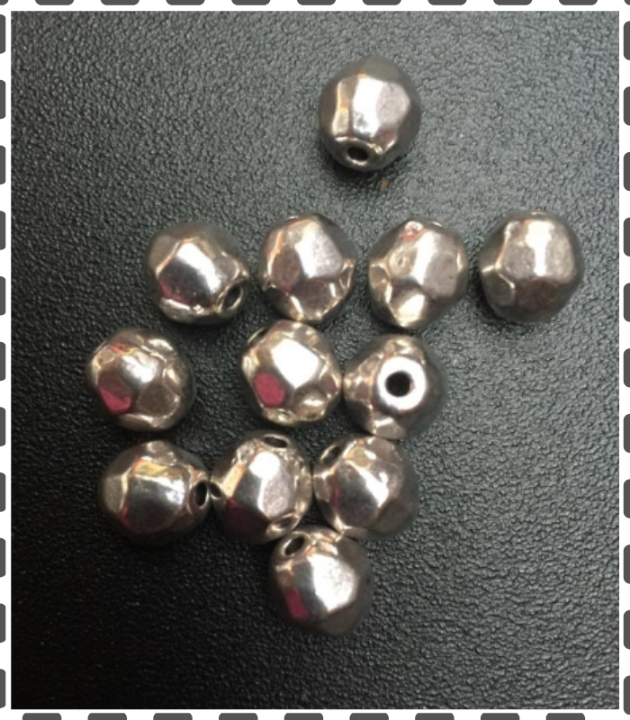 5 Herzen mit Blümchen 13,5x13,5mm
